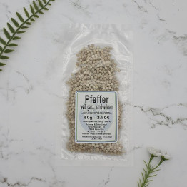 Pfeffer weiß, ganz
